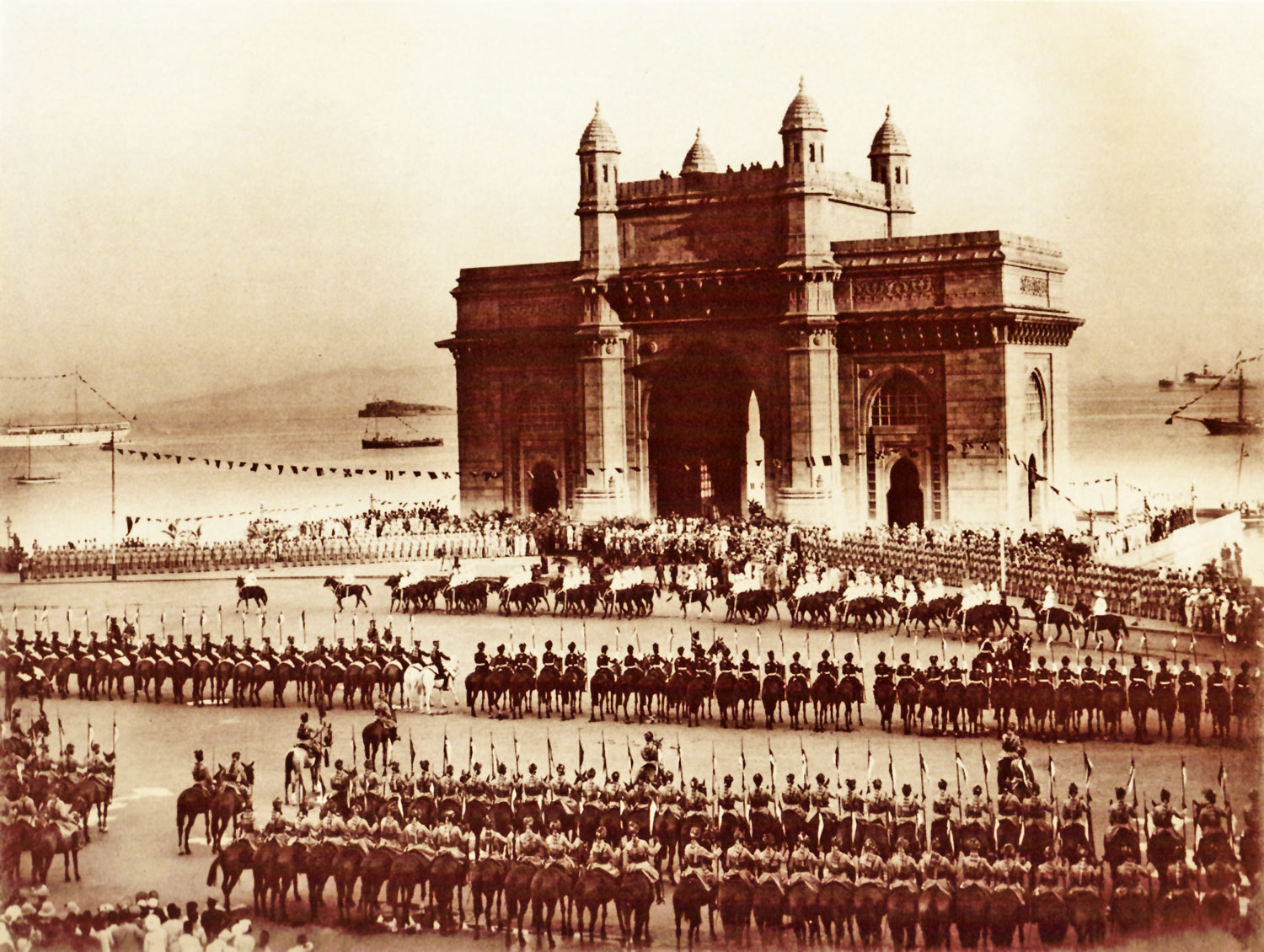 Gateway of India, 1924