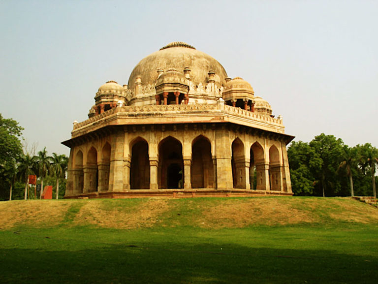 The poor king’s tomb.